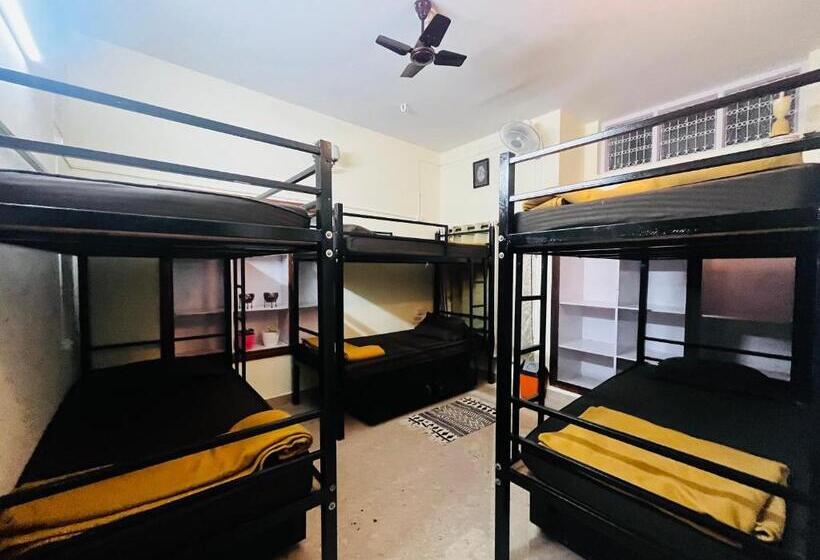 Crossroads Hostel 1980