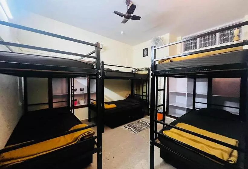 Crossroads Hostel 1980
