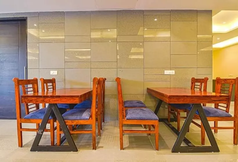 Fabhotel Prime Pink City Park