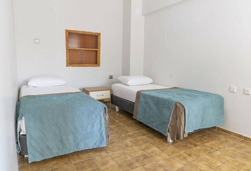 Отель Seasons Park Resort