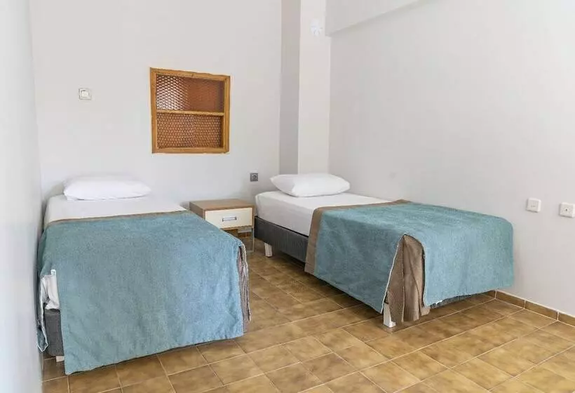 Hotelli Seasons Park Resort