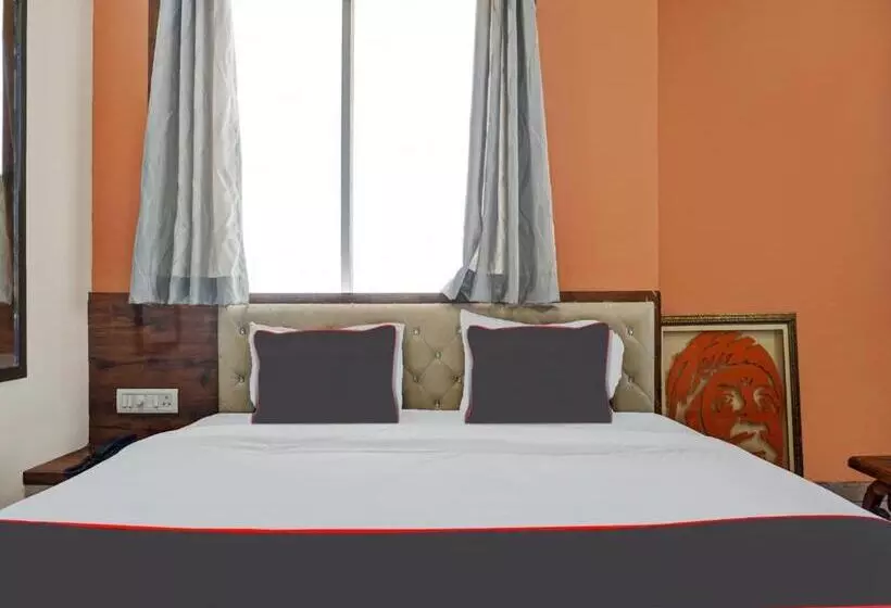 Collection O Hotel Pachratna