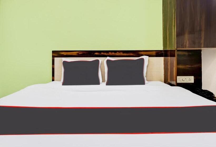 Collection O Hotel Pachratna