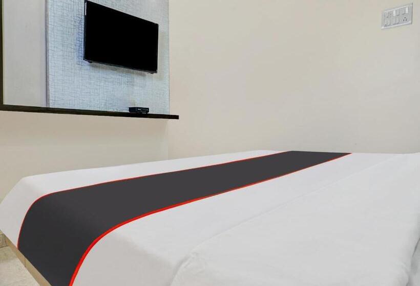 Collection O Hotel Pachratna