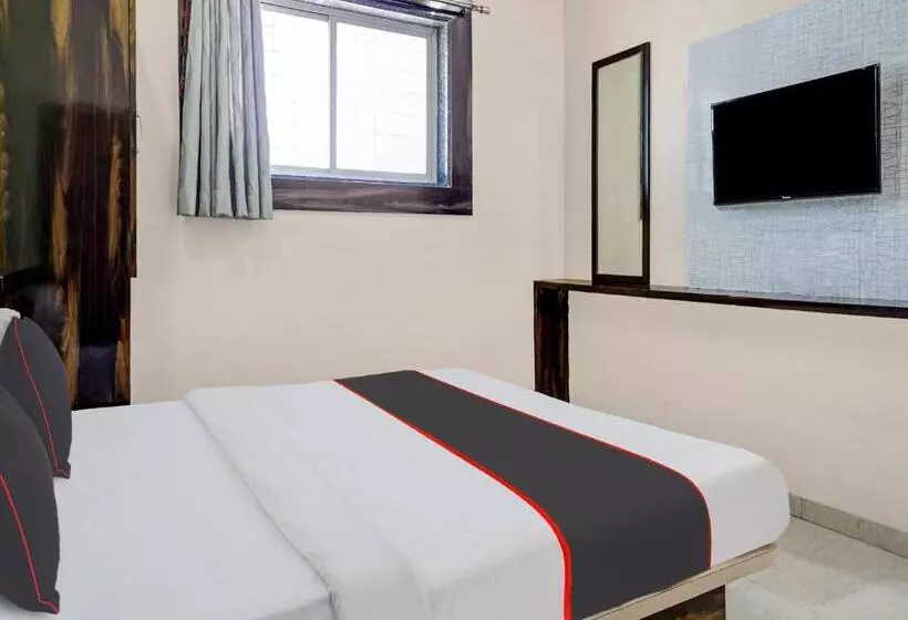 Collection O Hotel Pachratna
