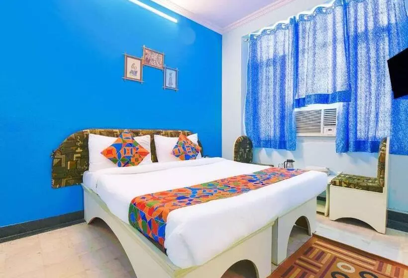 Hotelli Collection O Anuja Palace