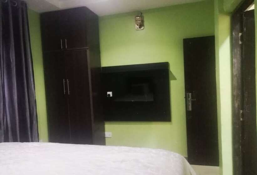 هتل Ejomor Home Apartment