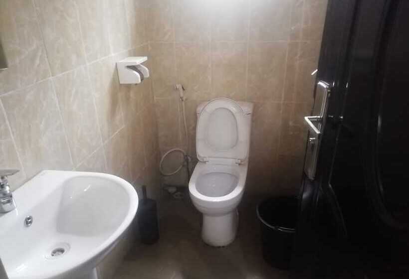 هتل Ejomor Home Apartment