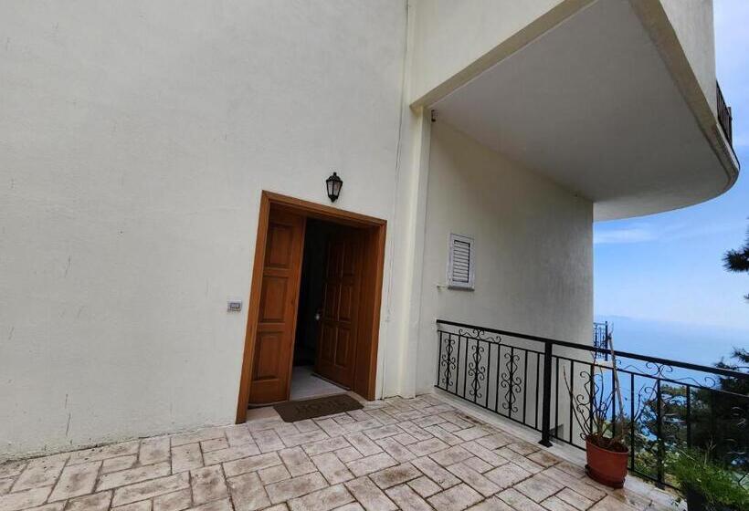 בית מלון כפרי Llogora Dervishaliu