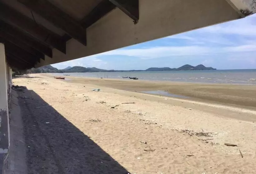 ホテル Onthebeach Resort