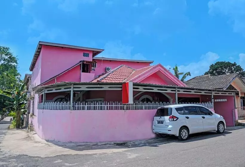 ホテル Oyo 92598 Sulthan Homestay Syariah 3