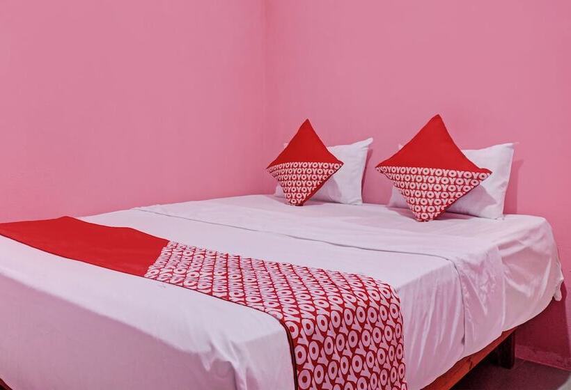 هتل Oyo 92598 Sulthan Homestay Syariah 3