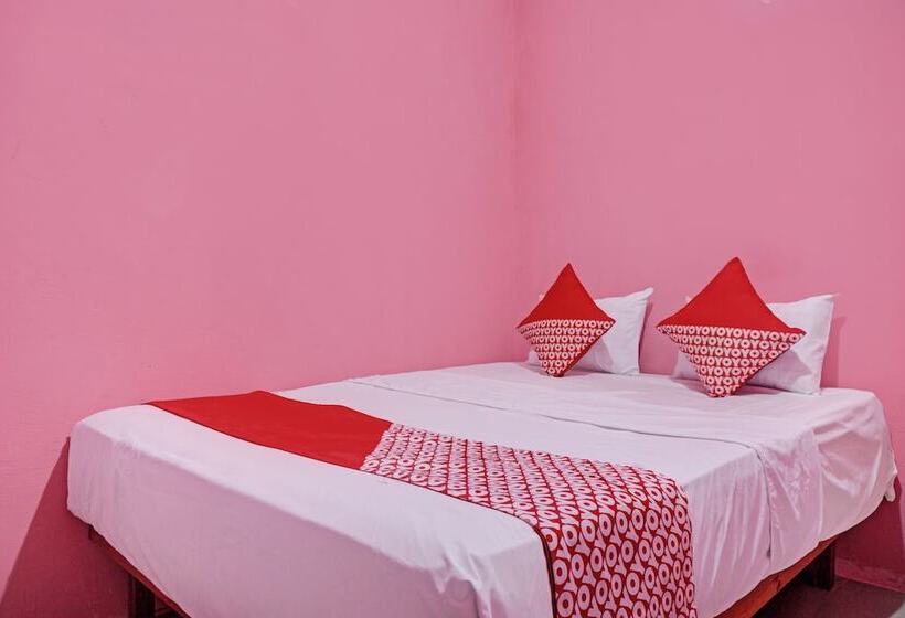 هتل Oyo 92598 Sulthan Homestay Syariah 3