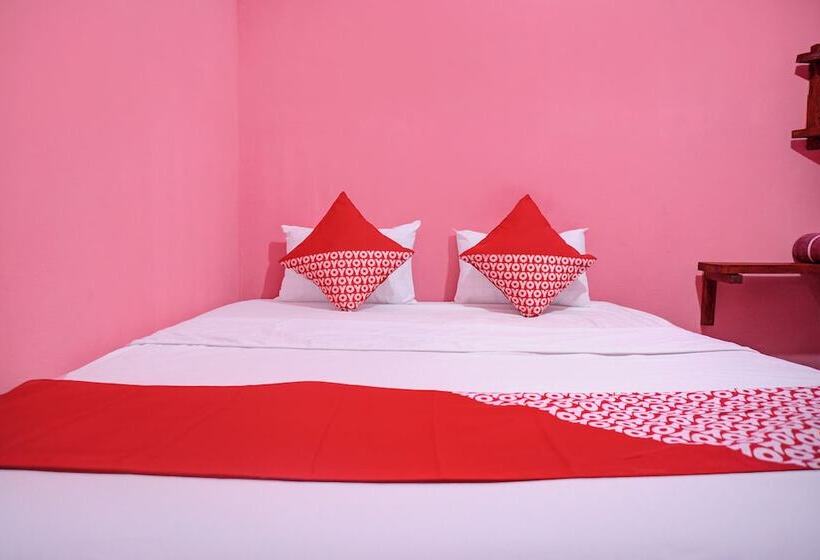 هتل Oyo 92598 Sulthan Homestay Syariah 3