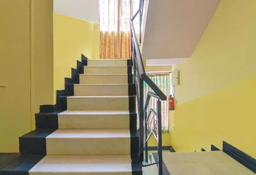 Hotelli Collection O Anuja Palace