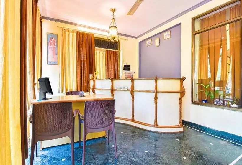 Hotelli Collection O Anuja Palace