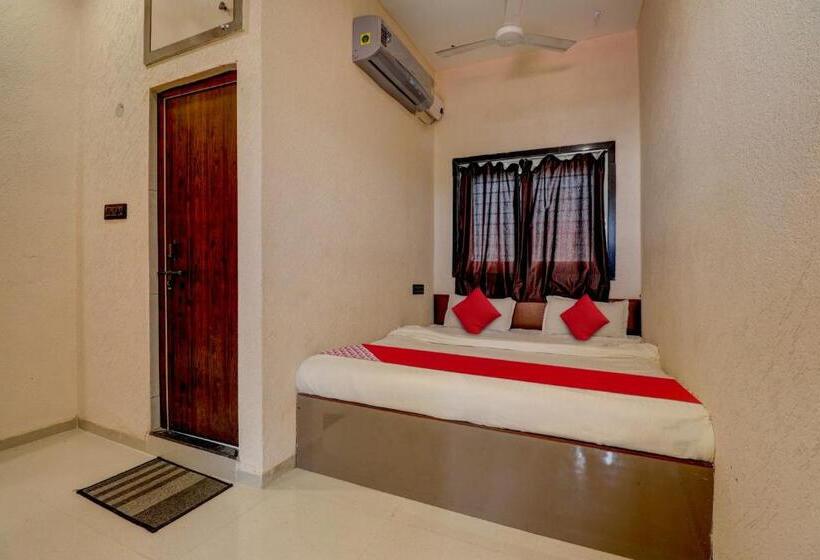 ホテル Oyo Flagship 81405 Onyx Inn