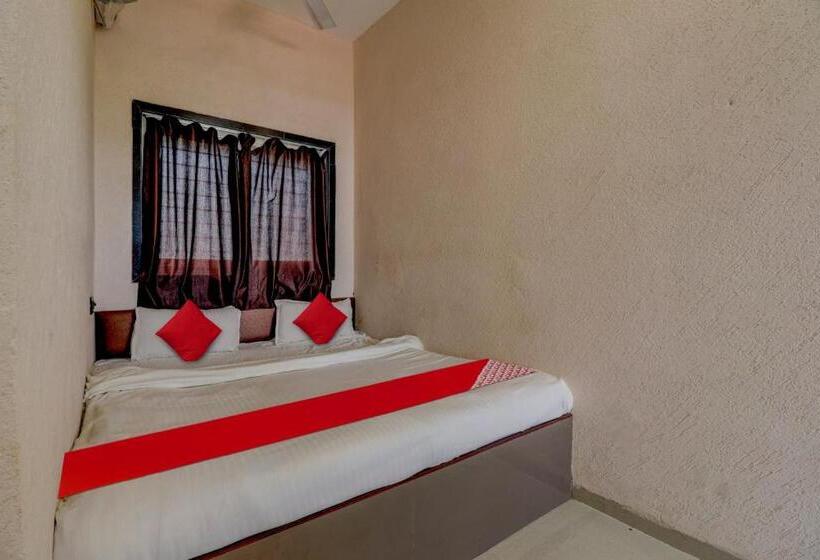 ホテル Oyo Flagship 81405 Onyx Inn