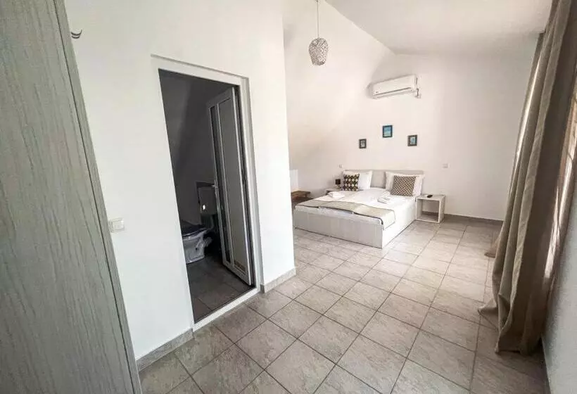 Pensione Vila Ithea