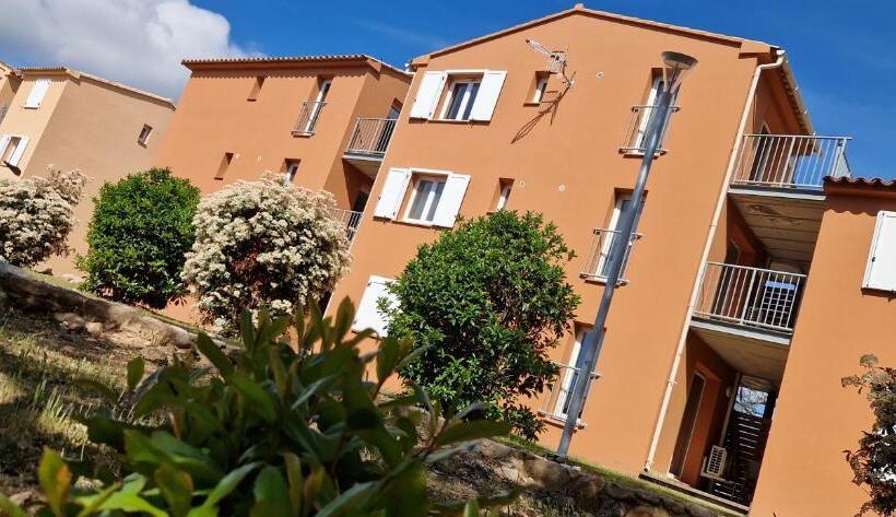 T2 4 Personnes Résidence De Vacances Avec 3 Piscines Les Hameaux De Saint Cyprien Lecci De Porto Vec