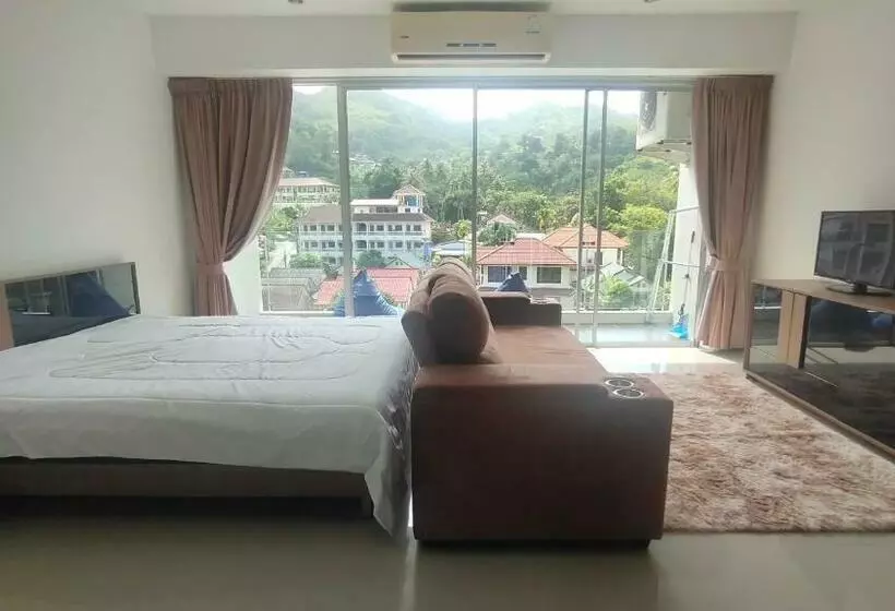 Chic Condominium Karon