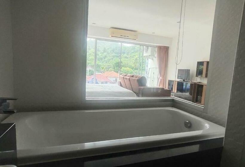 Chic Condominium Karon