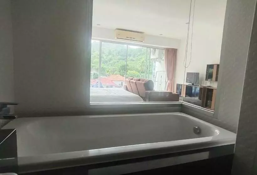 Chic Condominium Karon