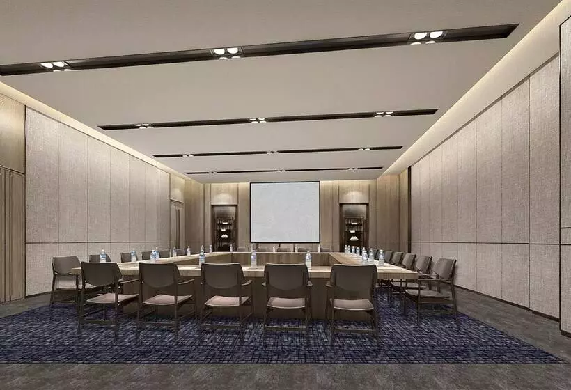 Hotelli Four Points By Sheraton Hainan, Qiongzhong