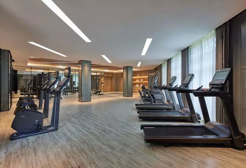 Hotelli Four Points By Sheraton Hainan, Qiongzhong