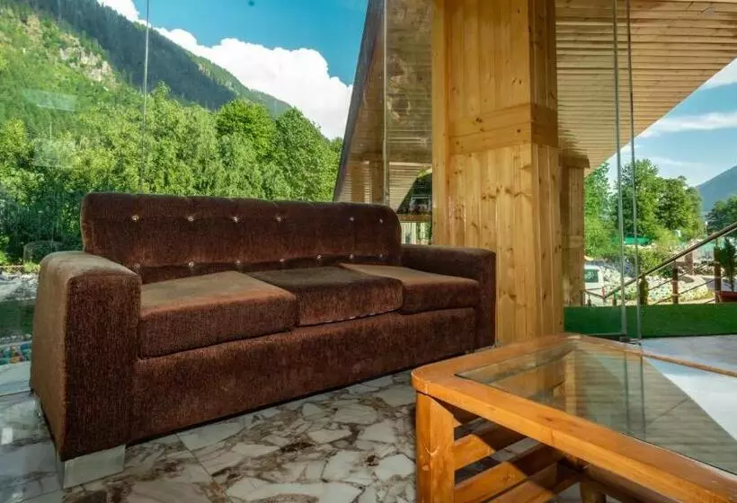 ホテル Galaxy Luxuria , Manali
