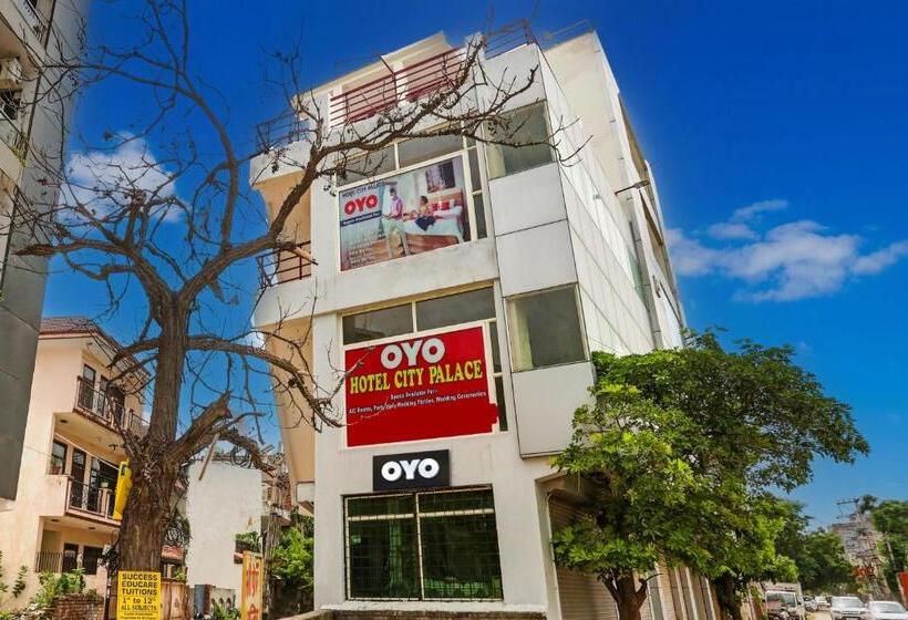 هتل Oyo Flagship 81332  City Palace