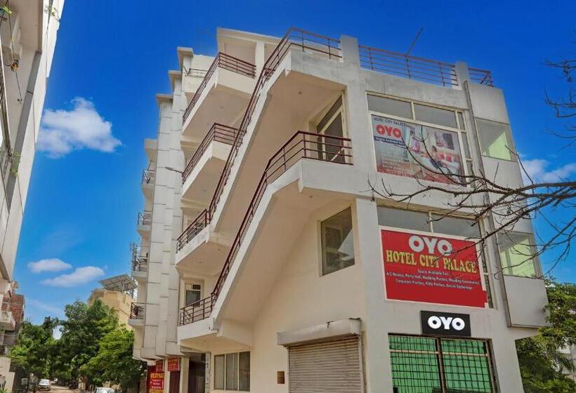 هتل Oyo Flagship 81332  City Palace