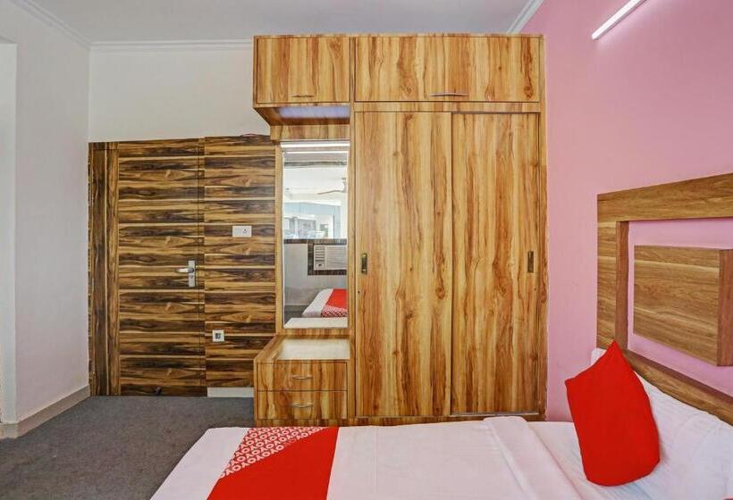 هتل Oyo Flagship 81332  City Palace