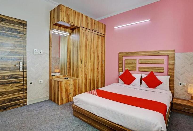 هتل Oyo Flagship 81332  City Palace