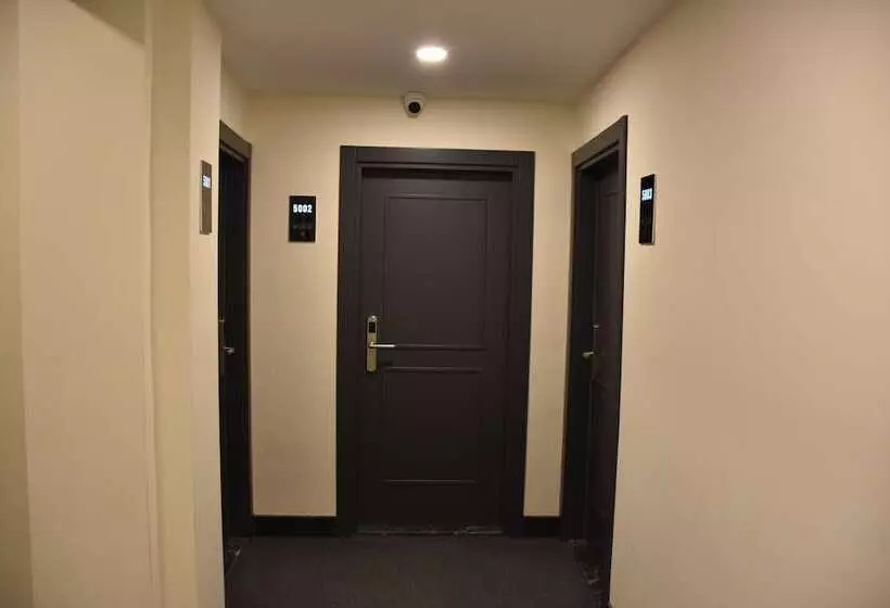 Hotelli Shishly Palace