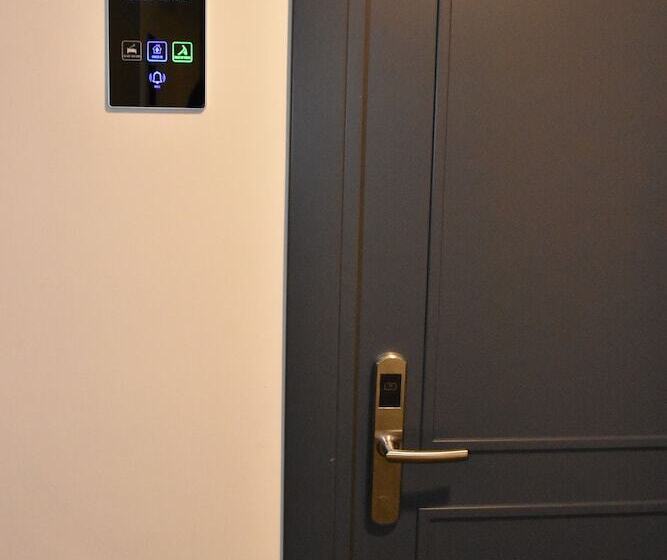 ホテル Shishly Palace