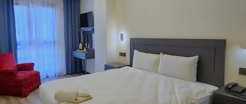 Hotelli Shishly Palace