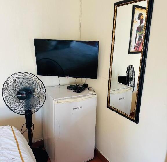 ペンション Deletz Guesthouse