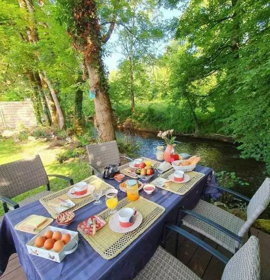 ペンション Ici Cool Une Rivière