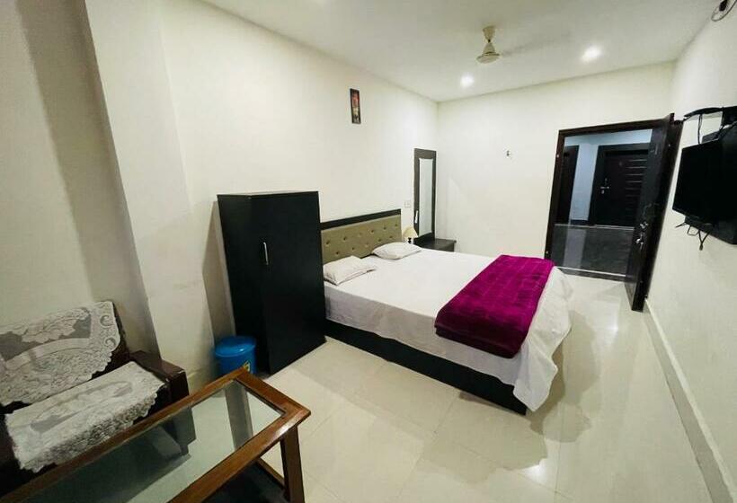 ペンション The Bay Inn