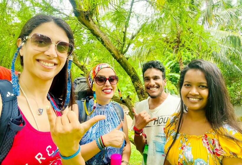 هاستل Hidden Heaven