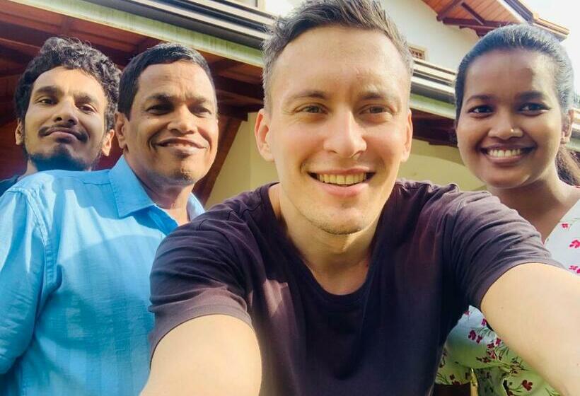 هاستل Hidden Heaven