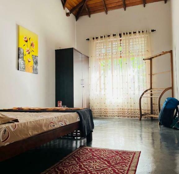 هاستل Hidden Heaven