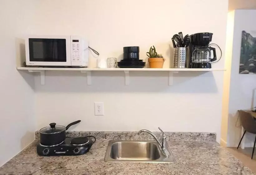 تختخواب و صبحانه Daphy Open Loft