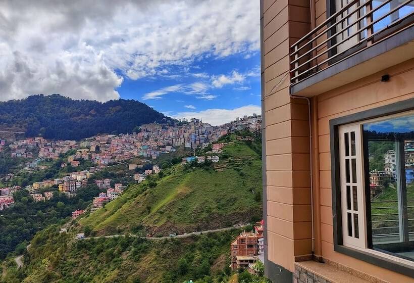 Bed and Breakfast Dk Residency Shimla