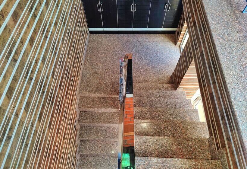 Bed and Breakfast Dk Residency Shimla