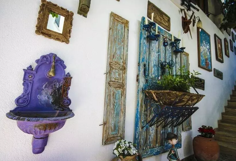 تختخواب و صبحانه Paradise Garden Butik Otel