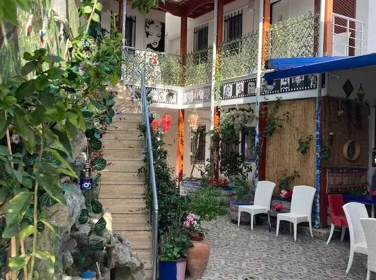 تختخواب و صبحانه Paradise Garden Butik Otel