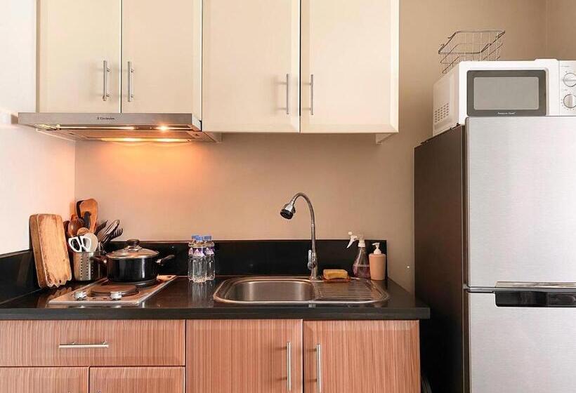 Cozy Studio 150 Newport Boulevard, Pasay   The Indoor Wetlands B&b