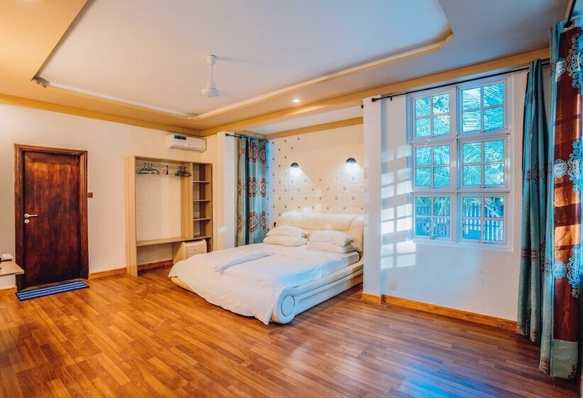 Otel Fuvahmulah Central